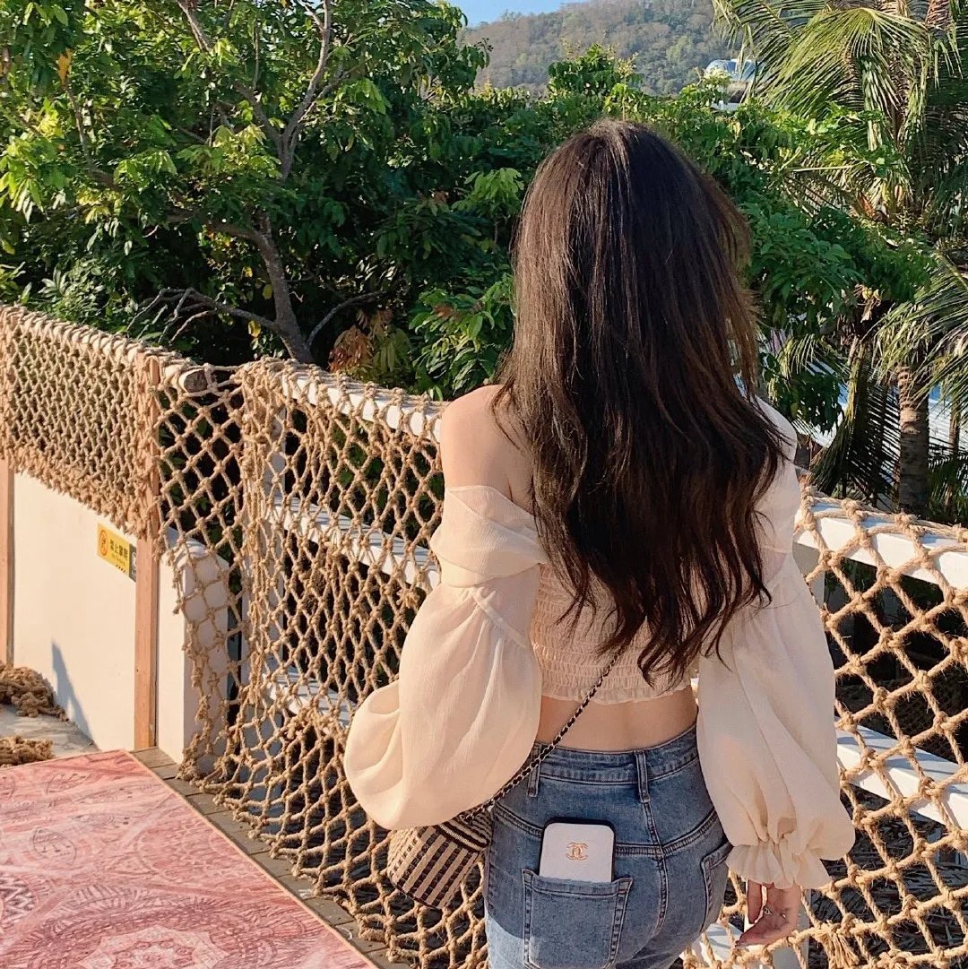 远看是蔚蓝的春天